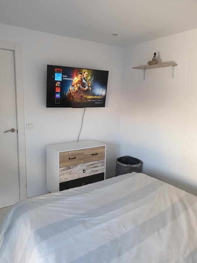Beachside Apartment In Torrevieja Eksteriør bilde