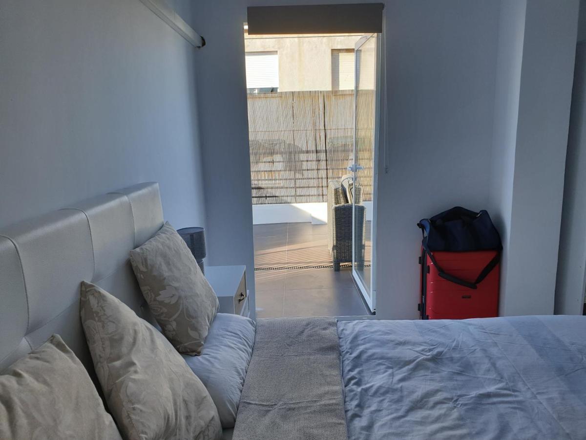 Beachside Apartment In Torrevieja Eksteriør bilde