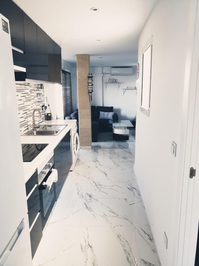 Beachside Apartment In Torrevieja Eksteriør bilde