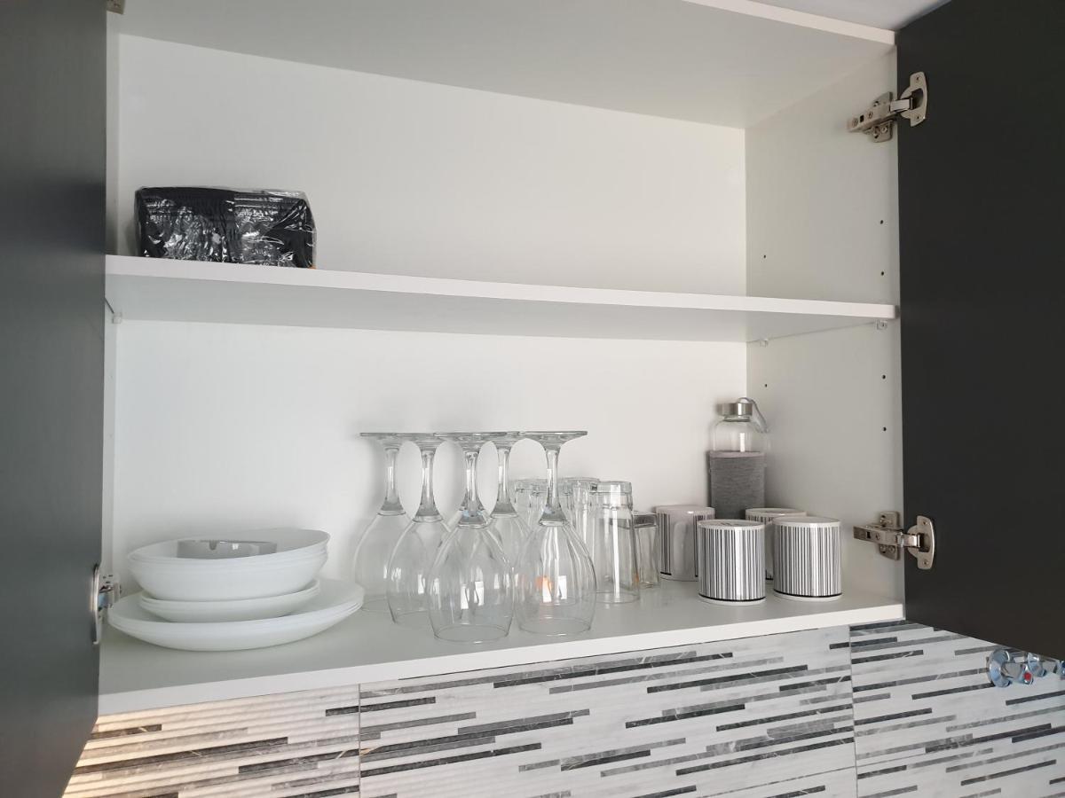 Beachside Apartment In Torrevieja Eksteriør bilde